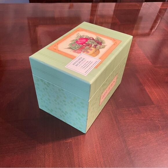 Hallmark Marjolein Bastin Nature's Sketchbook RECIPE BOX, DIVIDERS & CARDS - Picture 3 of 10